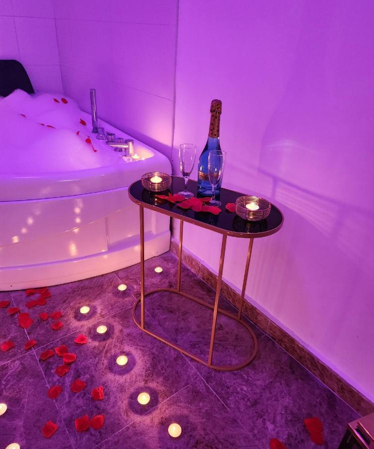 Apartamento Love Jacuzzi Apartment Cartagena Exterior photo